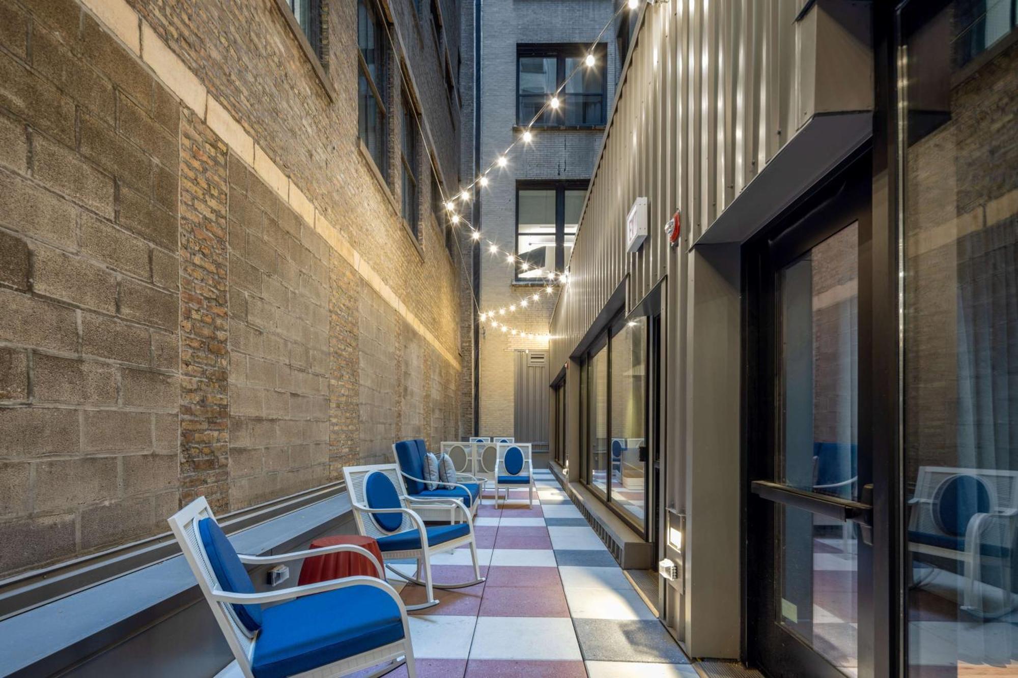 Canopy By Hilton Chicago Central Loop Hotel Exterior photo