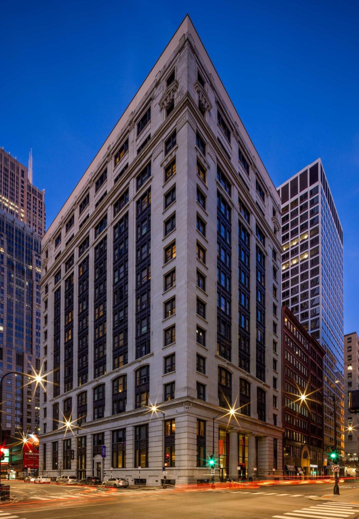 Canopy By Hilton Chicago Central Loop Hotel Exterior photo